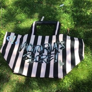 100% brand new Victoria secret totes bags buy get1